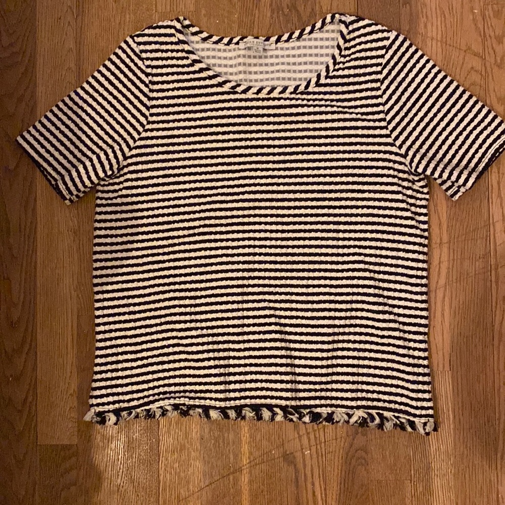 Short sleeve professional top!